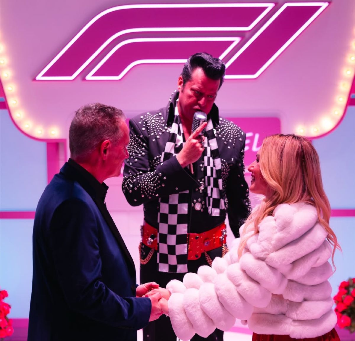 Μαρία Θωμά, Ίαν Χολμς