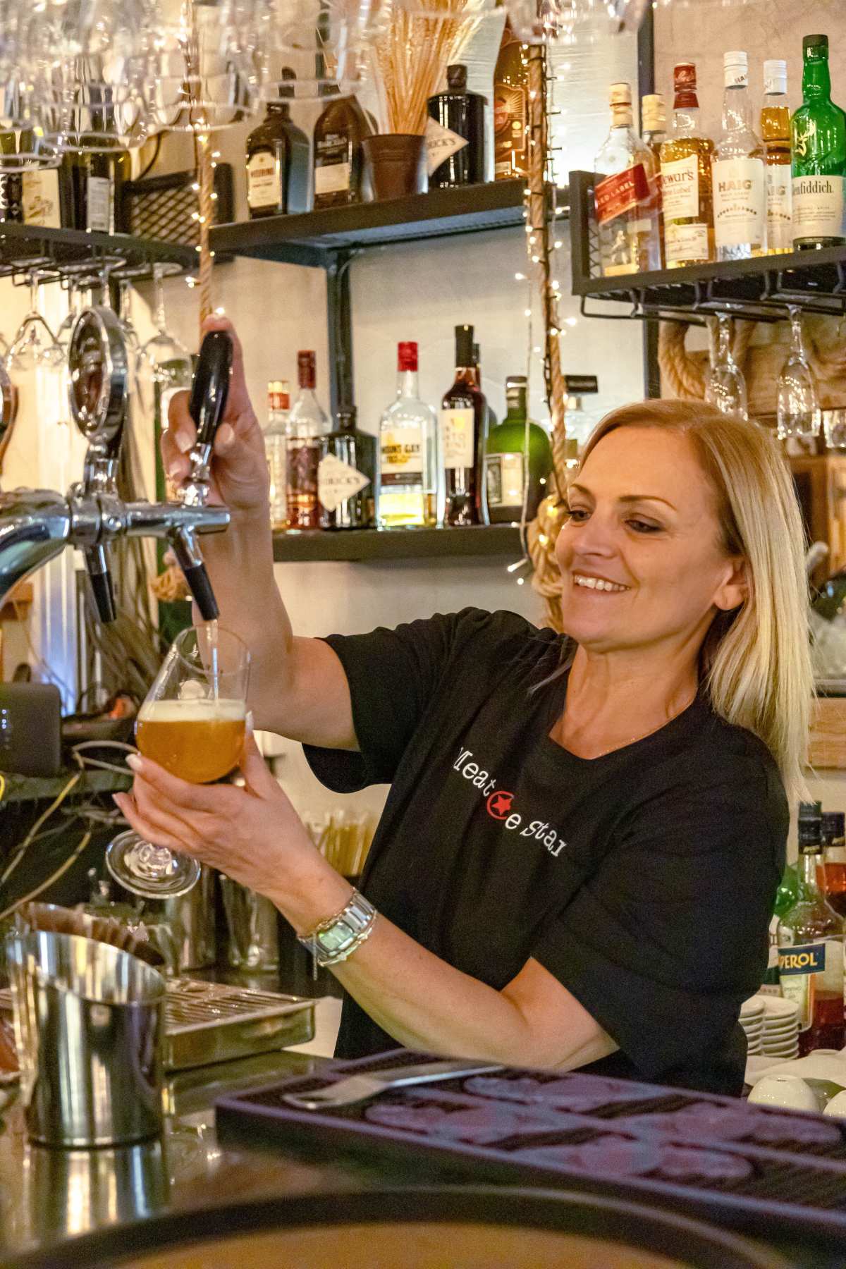 Meat the Stars Χριστίνα Λαμπίρη