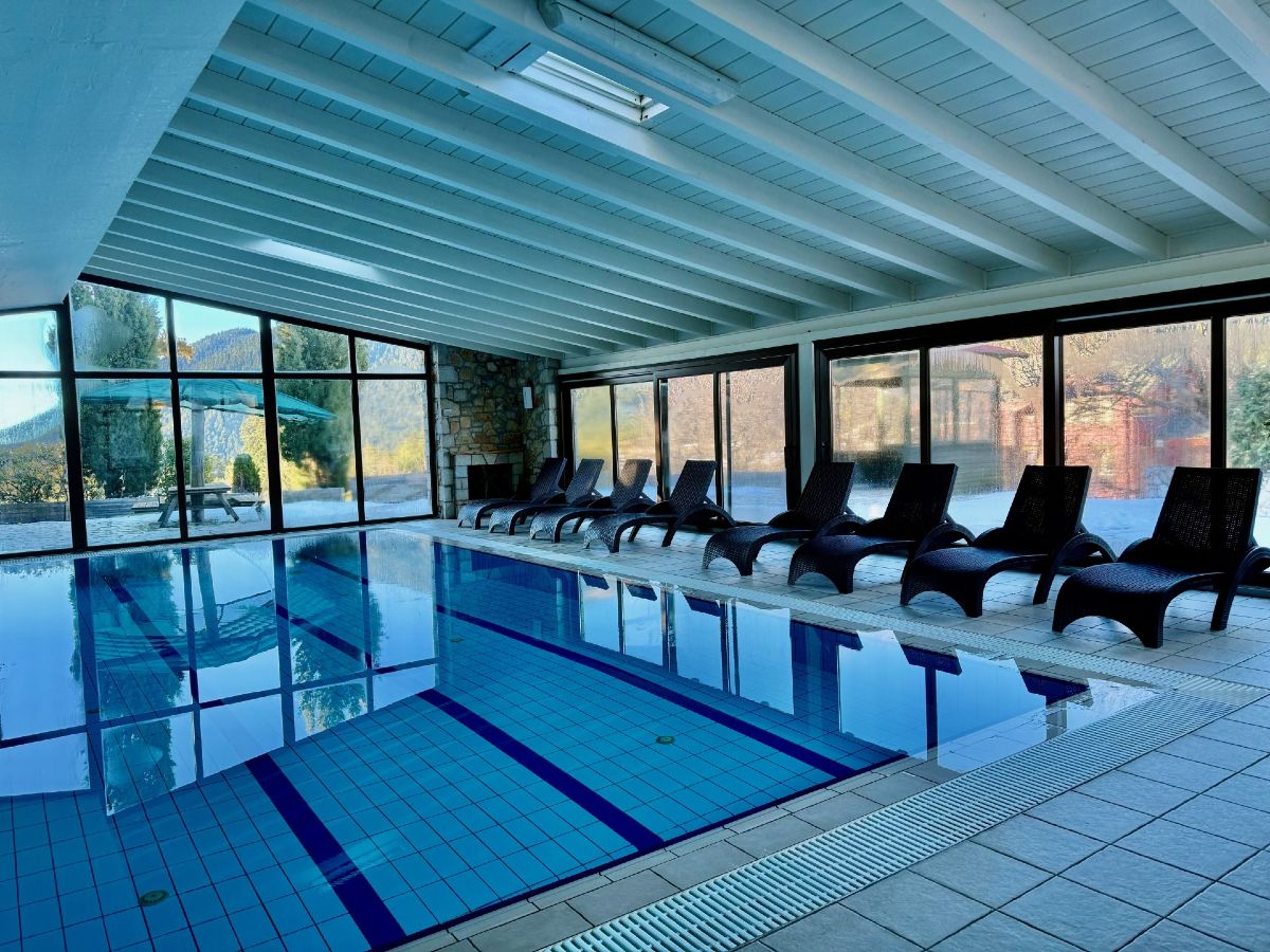 Skamnos πισίνα