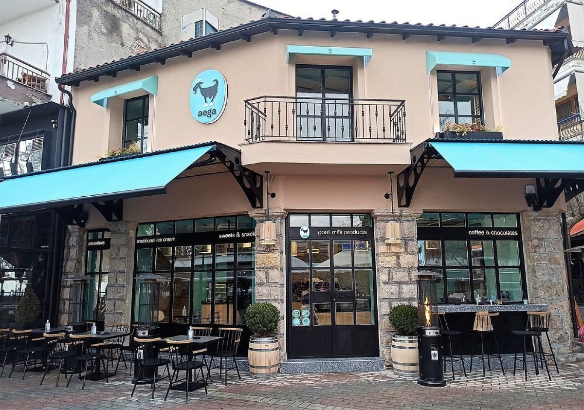aega: Το σύγχρονο γλυκοπωλείο που ανέβασε το κατσικίσιο γάλα σε νέα επίπεδα απόλαυσης