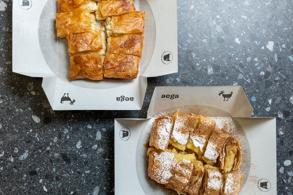 aega: Το σύγχρονο γλυκοπωλείο που ανέβασε το κατσικίσιο γάλα σε νέα επίπεδα απόλαυσης