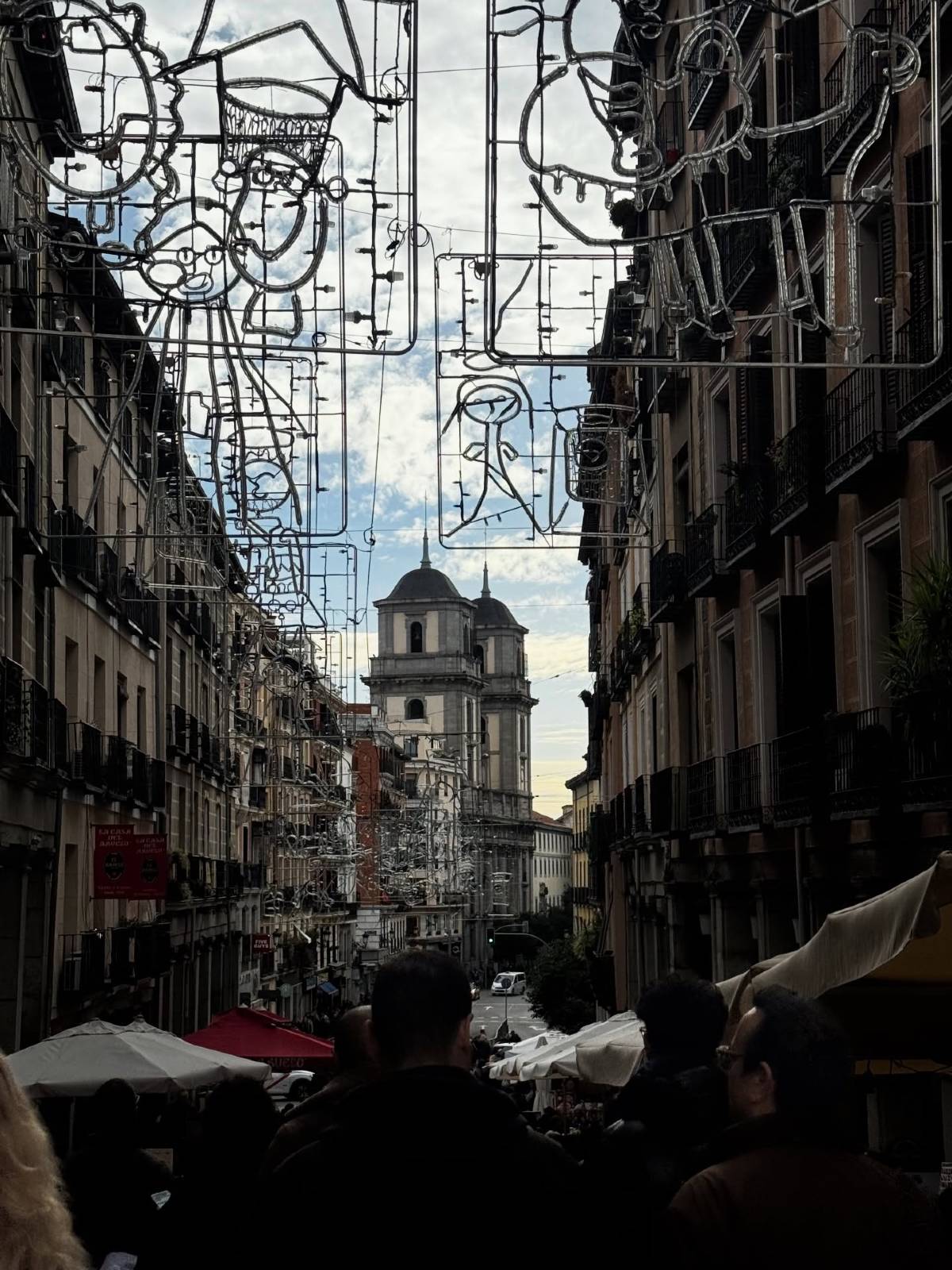 Η Δανάη Μπάρκα στην Ισπανία