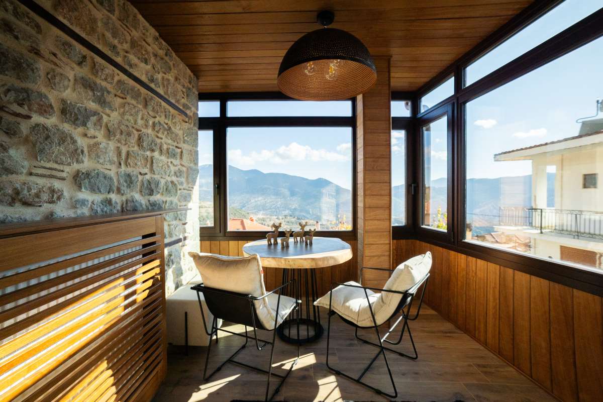 maison michelangelo αράχωβα