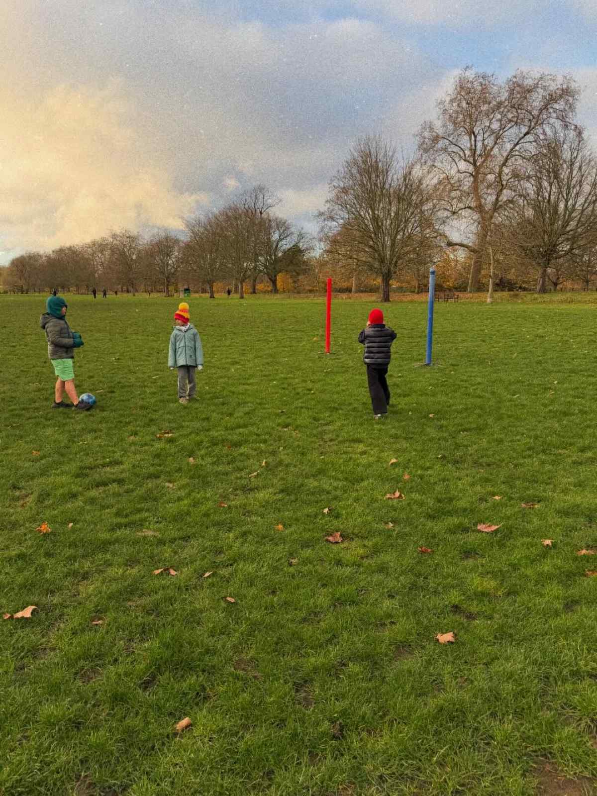 Η Δούκισσα Νομικού στο Λονδίνο μαζί με τα παιδιά της