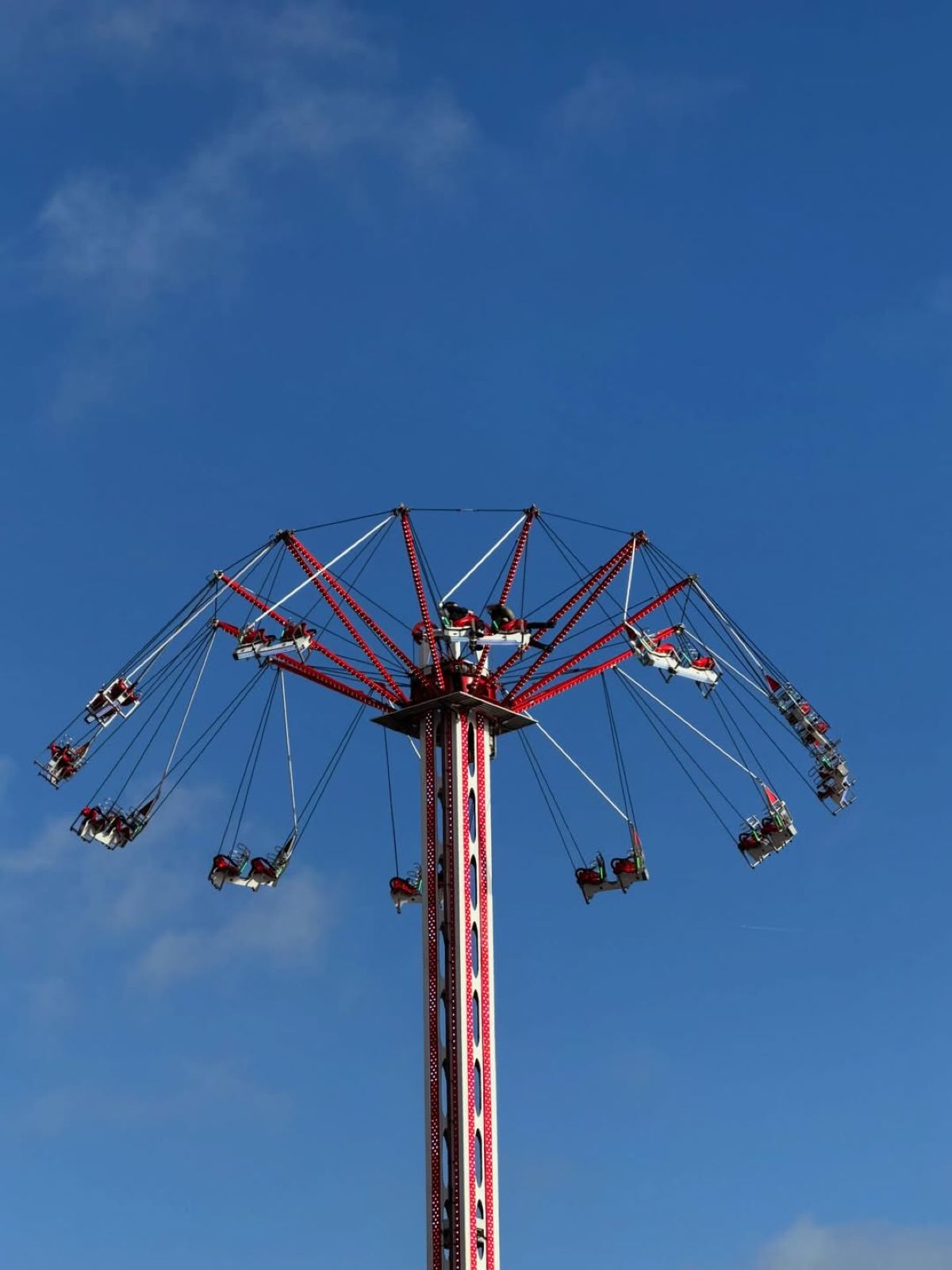 Η Δούκισσα Νομικού στο Λονδίνο μαζί με τα παιδιά της