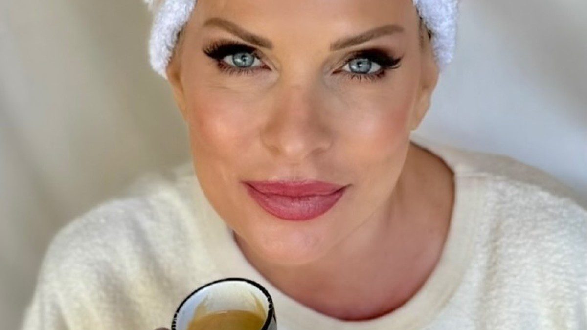 Η Ελένη Μενεγάκη στο Instagram