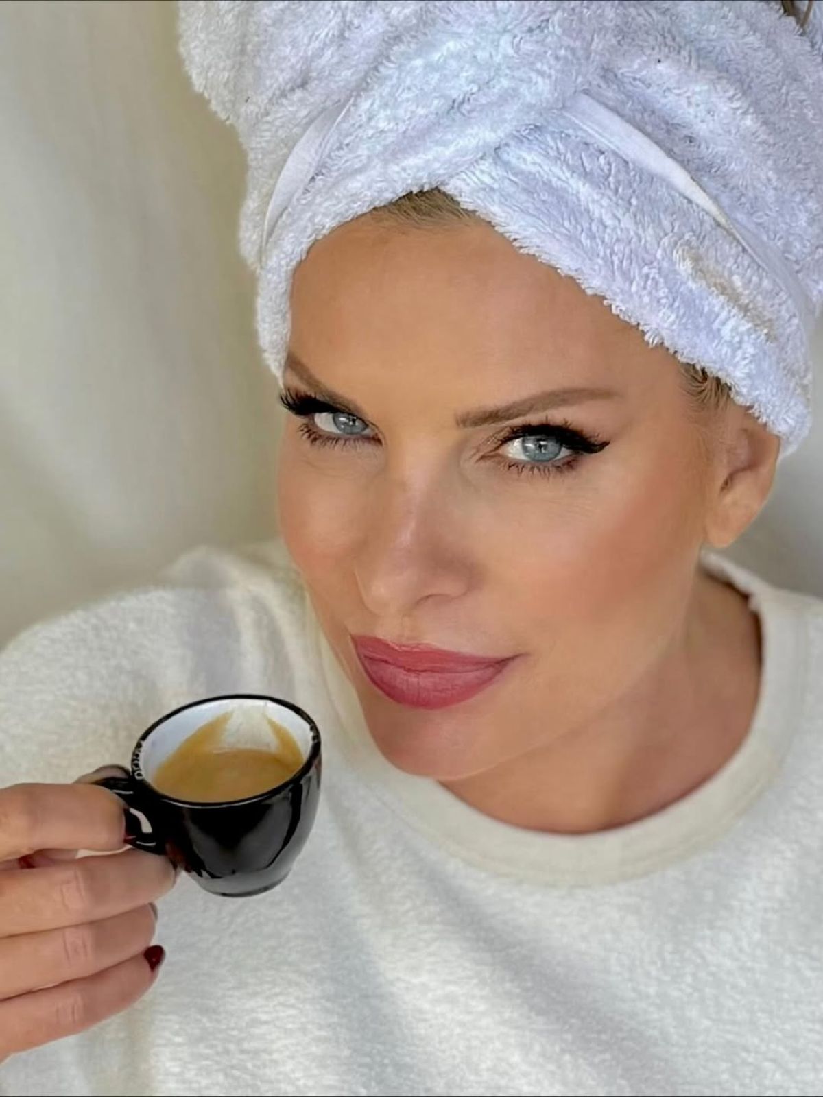 Η Ελένη Μενεγάκη στο Instagram