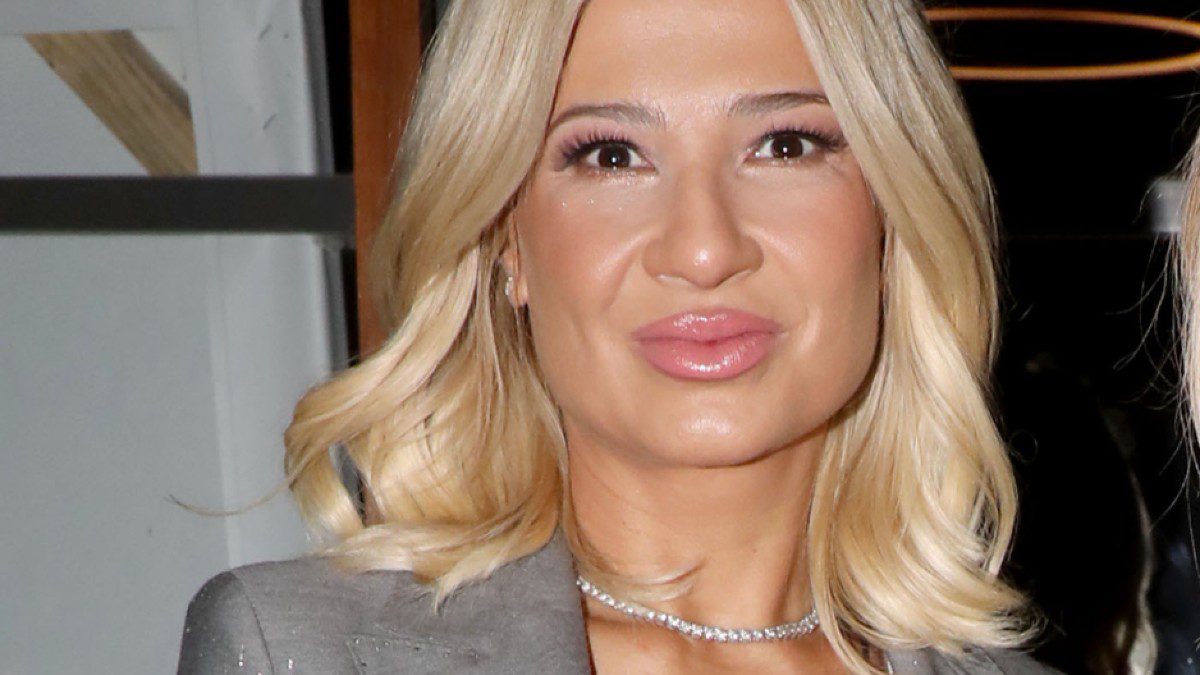 Η Φαίη Σκορδά σε έξοδό της