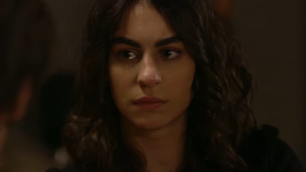 Η Νεφέλη στη σειρά Ηλέκτρα