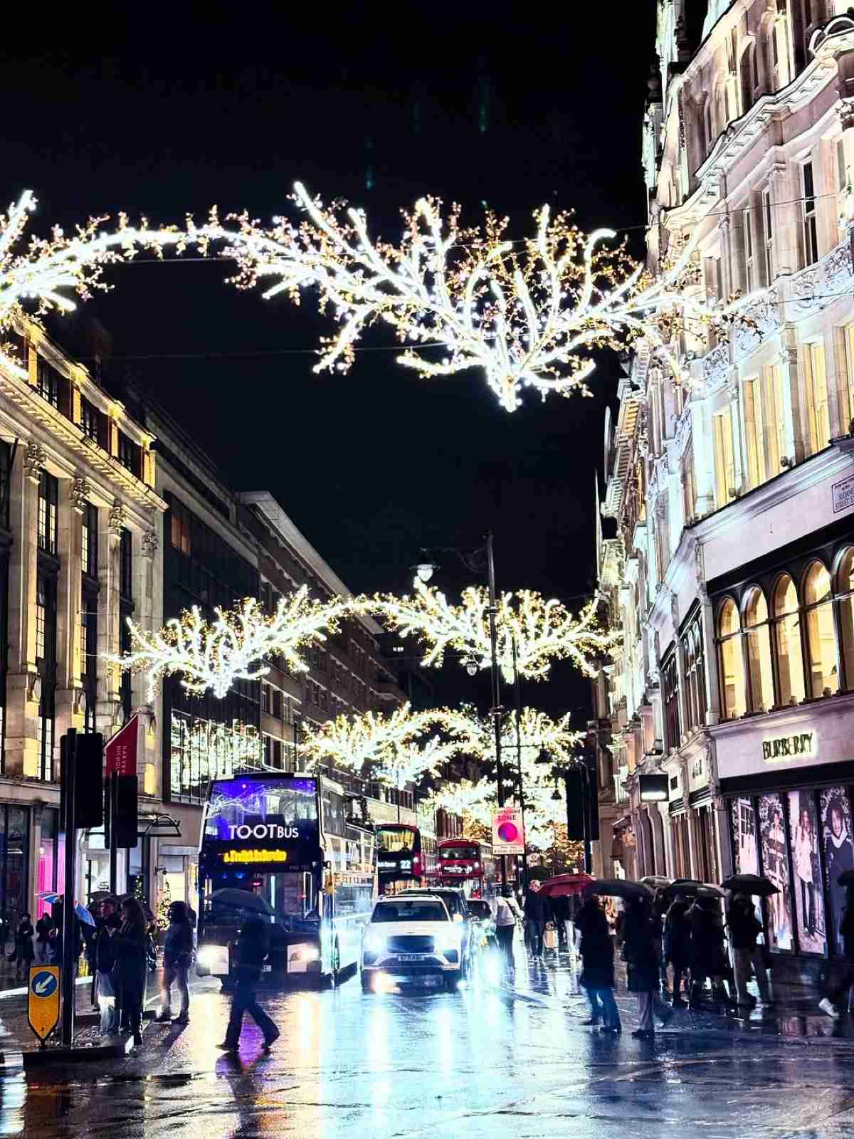 Η Μαρία Αντωνά και ο Γιώργος Λιάγκας στο Λονδίνο