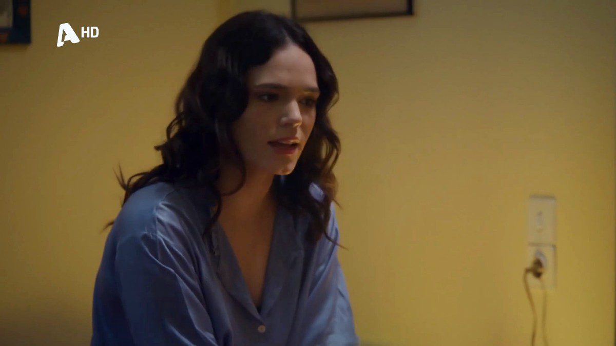 Να μ' αγαπάς Φωτεινή