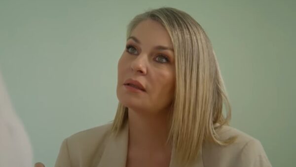 Να μ'αγαπάς Σοφία