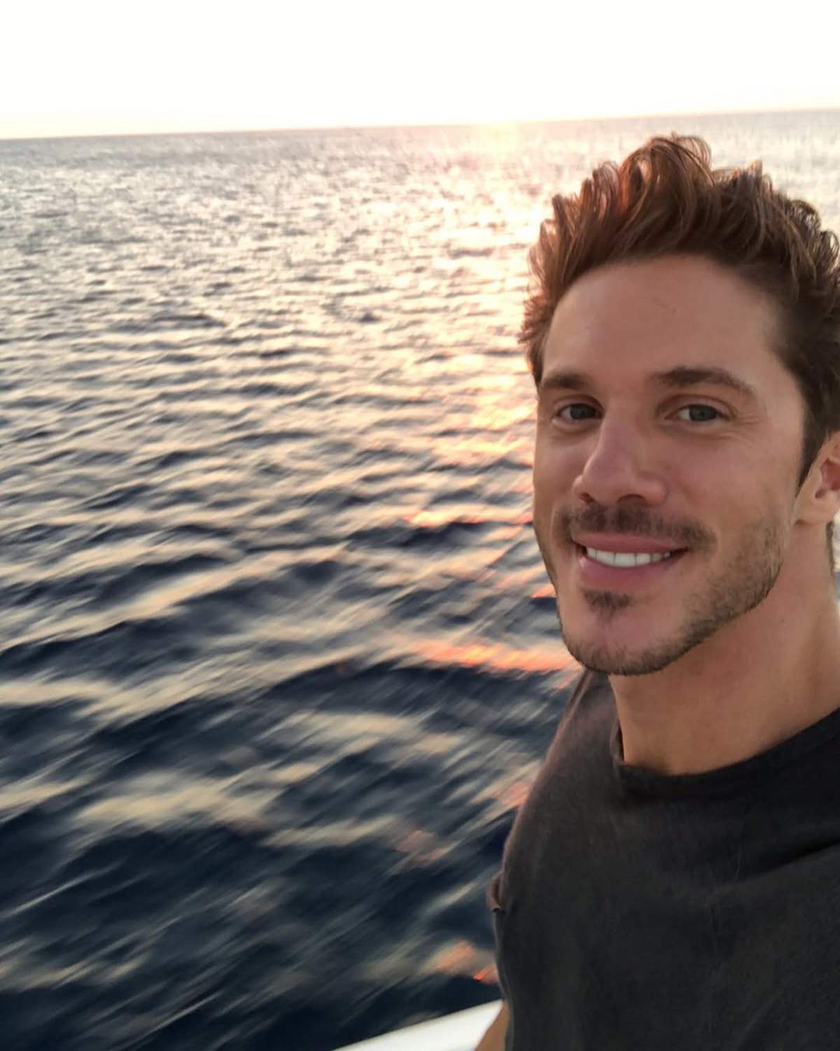 Νίκος Οικονομόπουλος