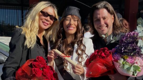 Η Πάολα, η κόρη της, Παολίνα, και ο Φώτης Ζογλοπίτης