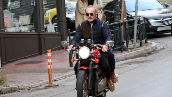 Ο Πέτρος Κωστόπουλος