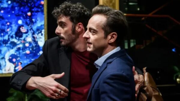 Ο Προμηθέας Αλειφερόπουλος και ο Νίκος Μήλιας στην παράσταση Festen