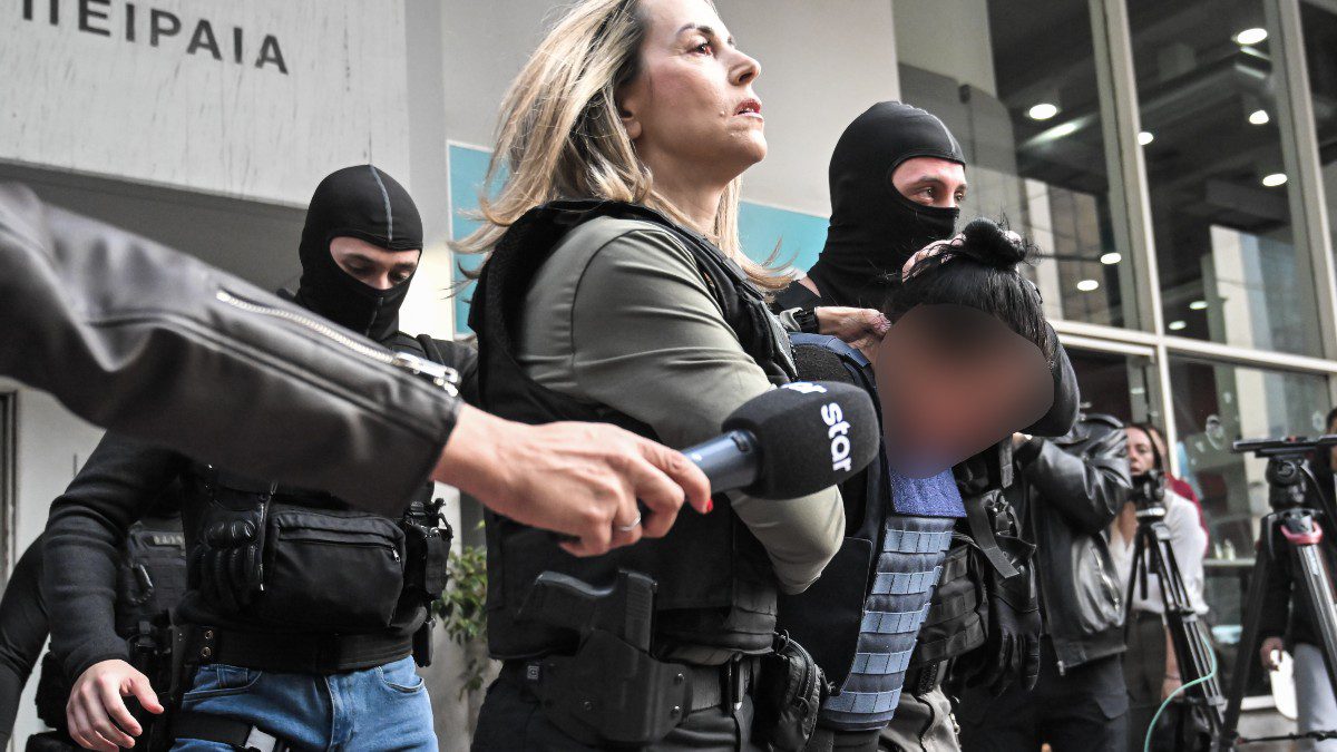 Σαλαμίνα δίκη 46χρονης για δολοφονία 76χρονης