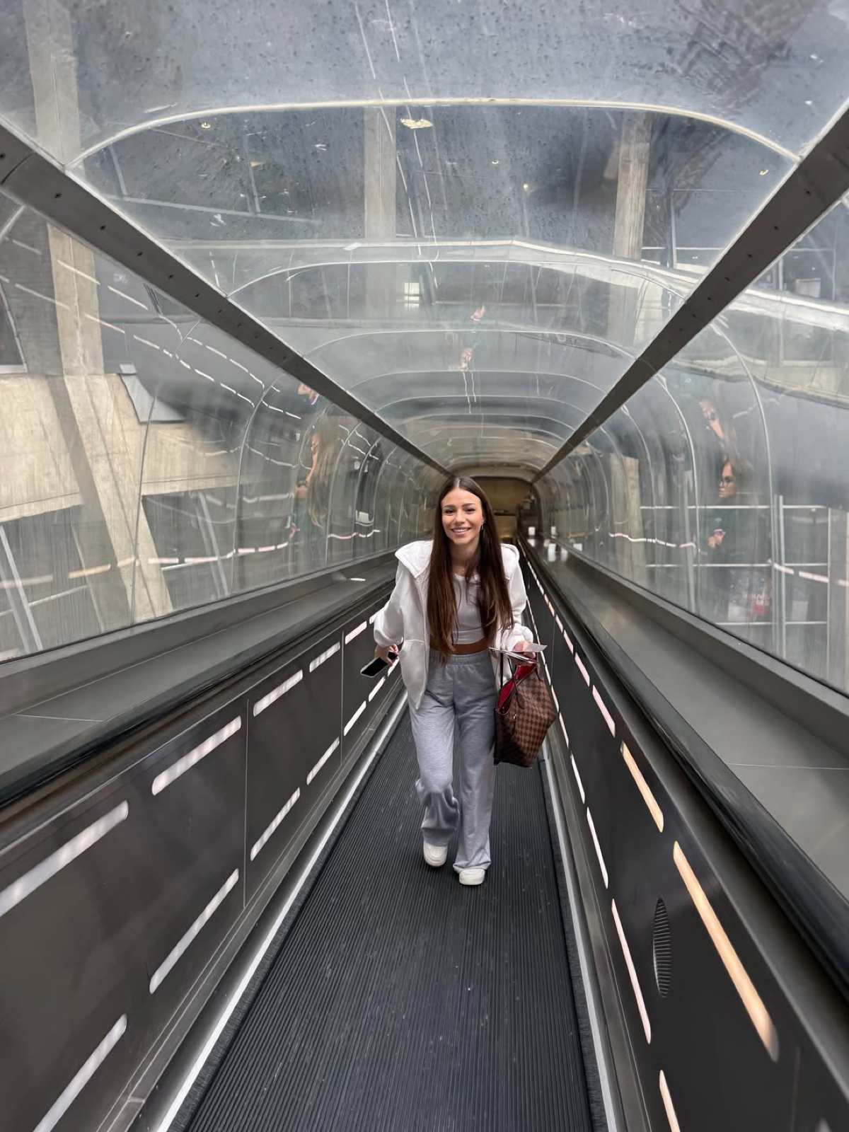 Η Σιμώνη Χριστοδούλου και ο Ανδρέας Γεωργίου στο Παρίσι