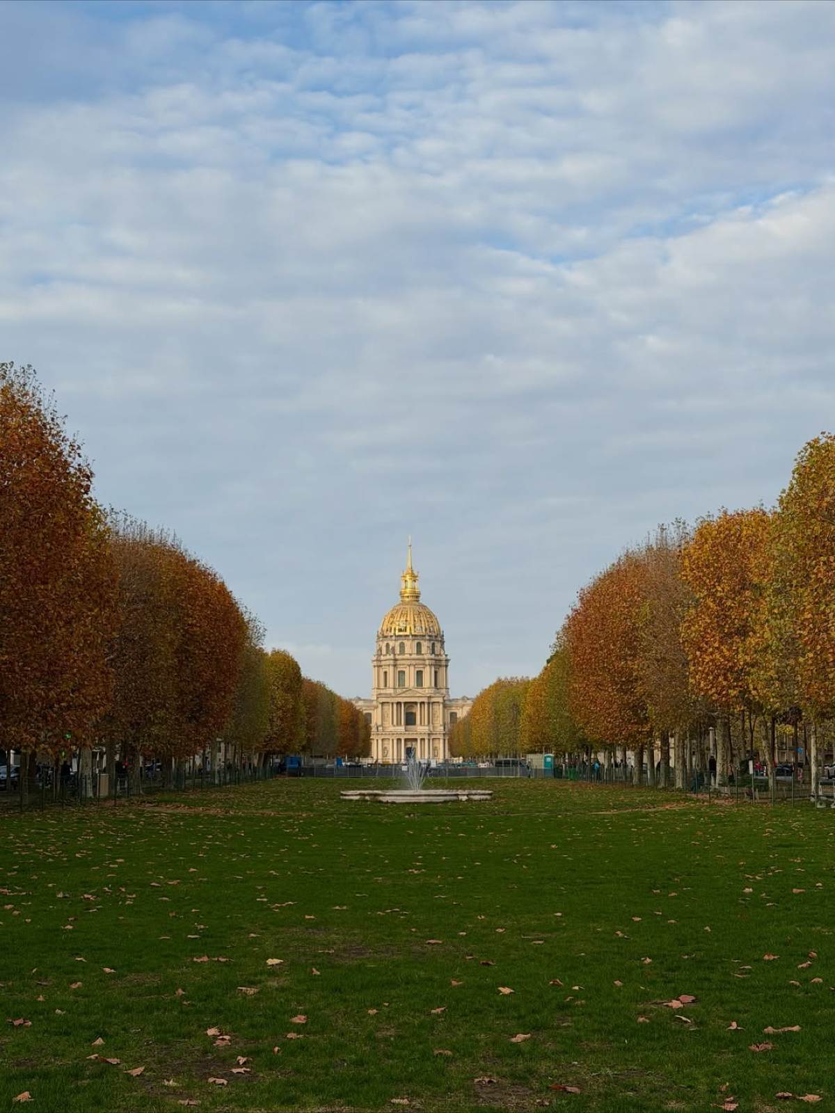 Η Σιμώνη Χριστοδούλου και ο Ανδρέας Γεωργίου στο Παρίσι