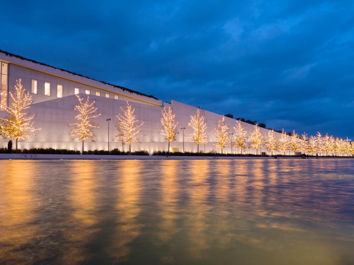 Σταύρος Νιάρχος