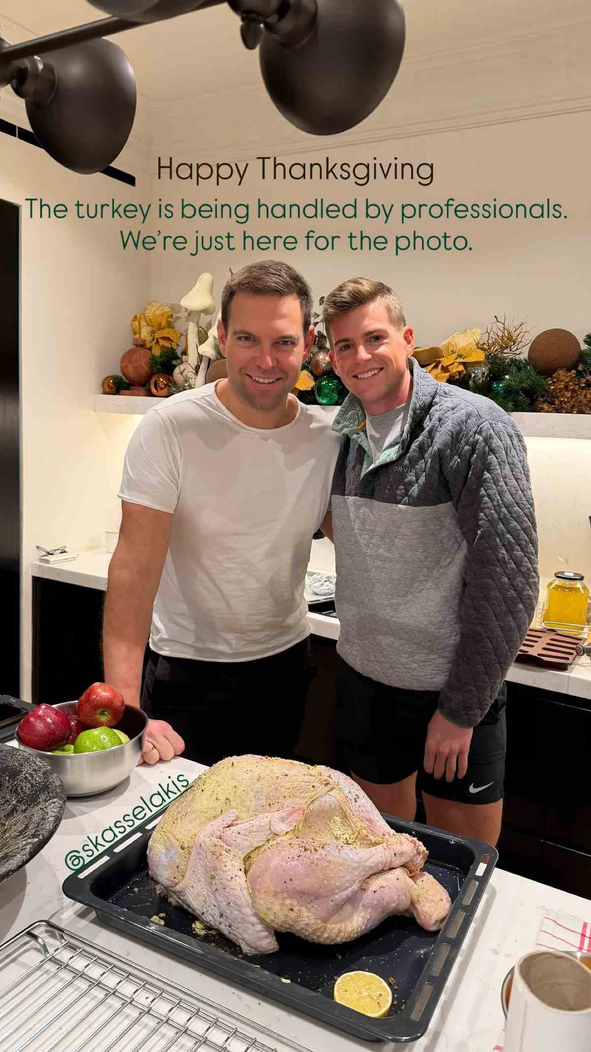 Ο Στέφανος Κασσελάκης και ο Τάιλερ Μακμπέθ