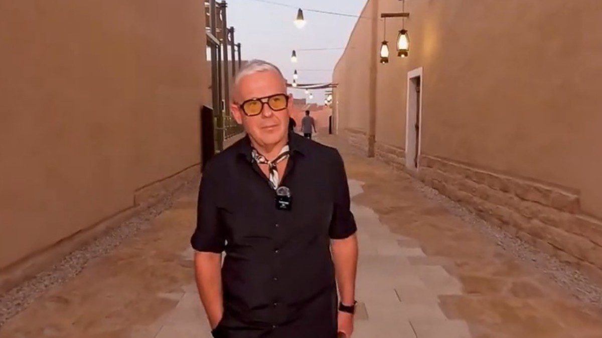 Ο Τάσος Δούσης στη Σαουδική Αραβία