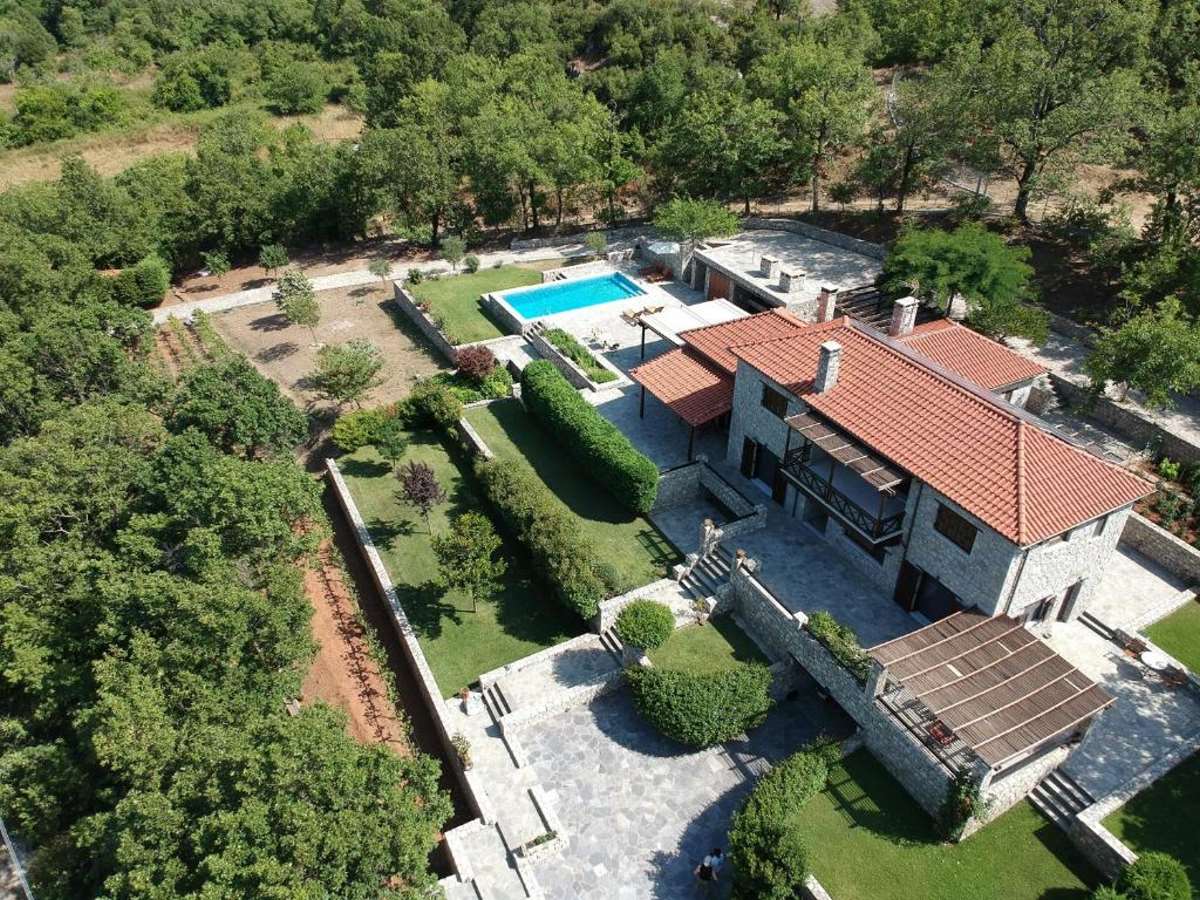 Tihio Pool Villa & Spa