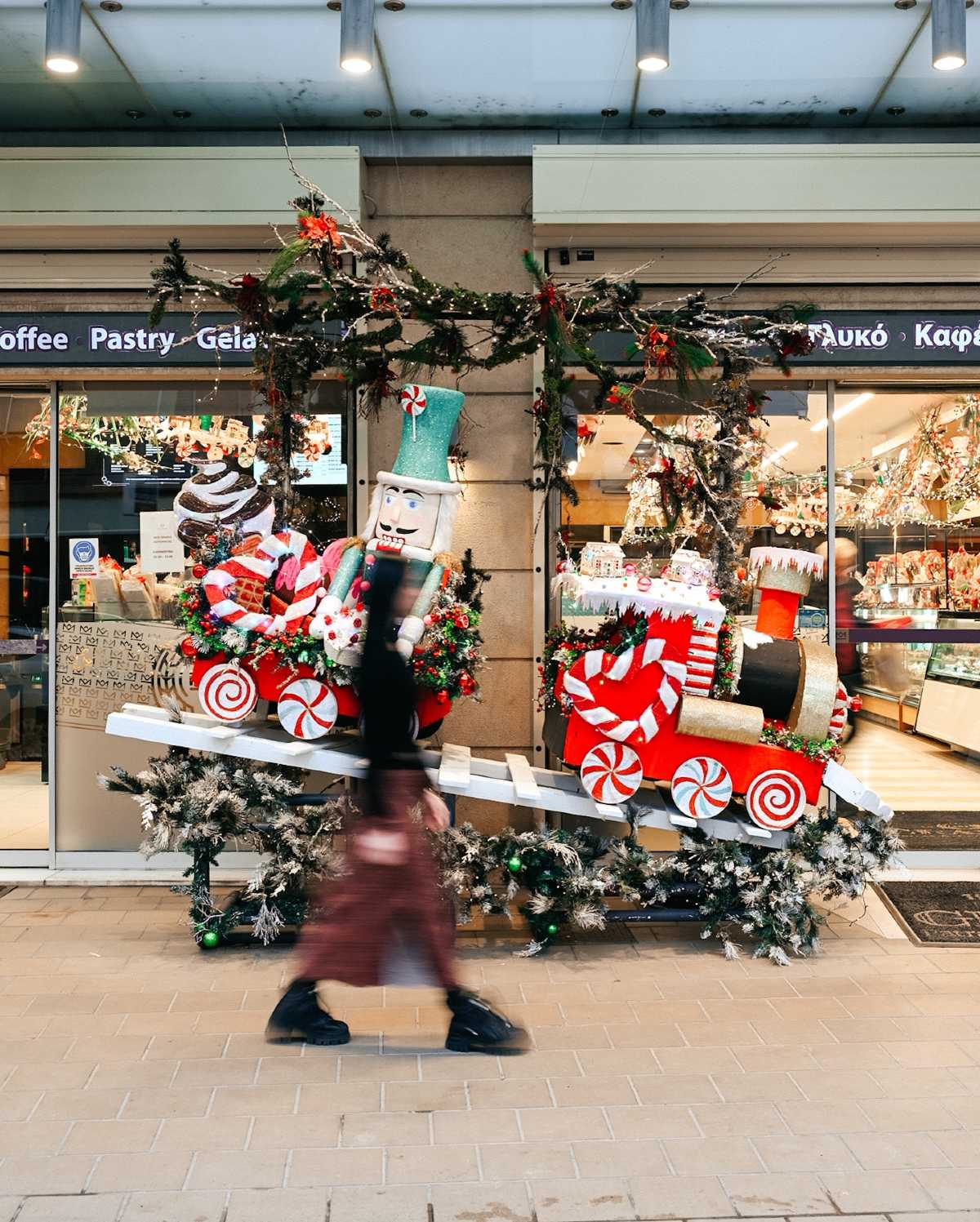 Grande Milonas: Χριστούγεννα στην Πάτρα με την πιο γλυκιά υπογραφή