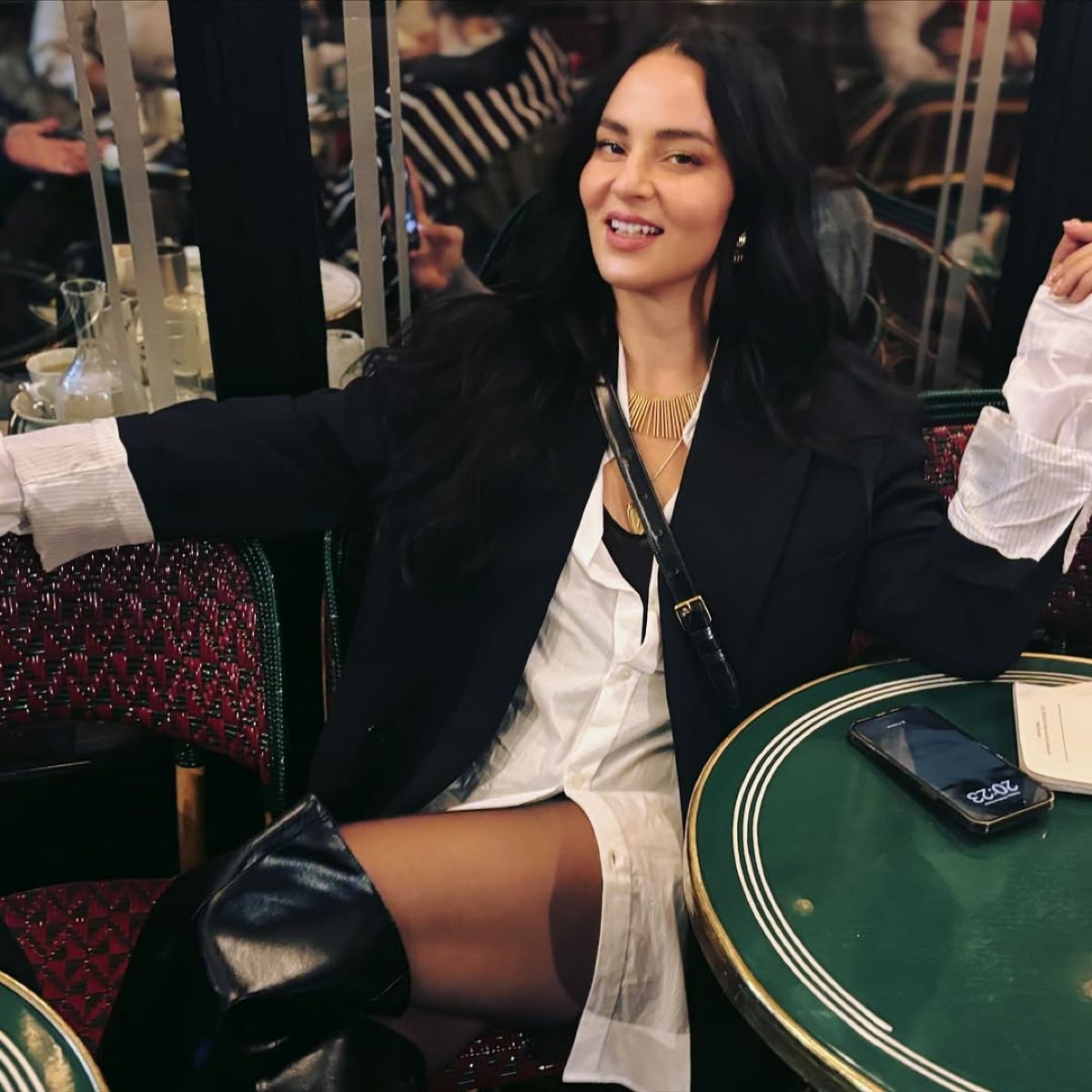 Η Ζενεβιέβ Μαζαρί με τον σύζυγό της στο Παρίσι