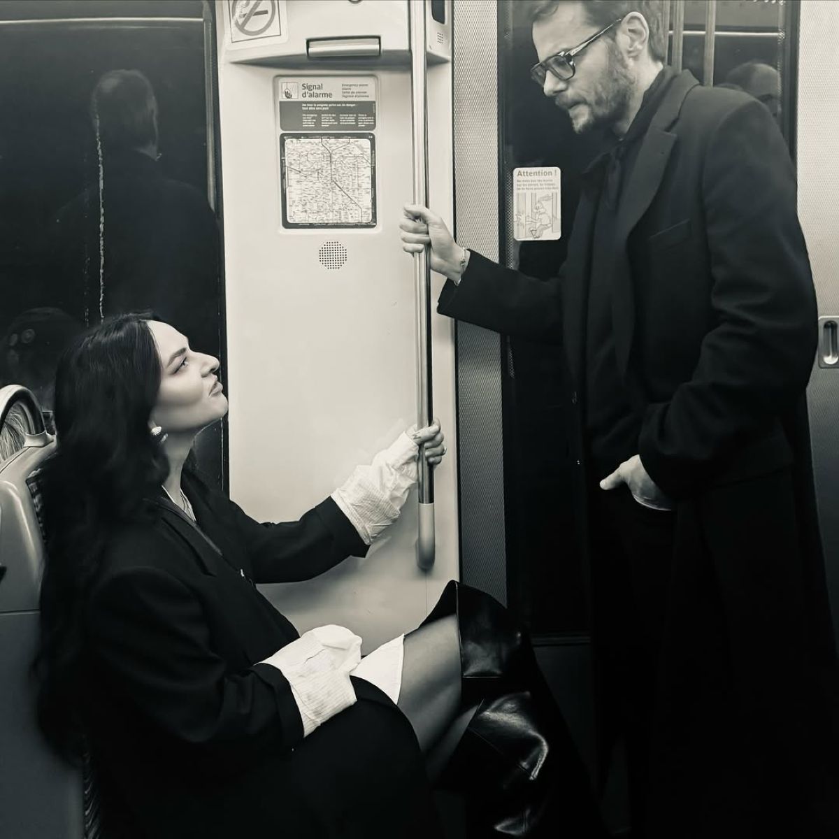 Η Ζενεβιέβ Μαζαρί με τον σύζυγό της στο Παρίσι