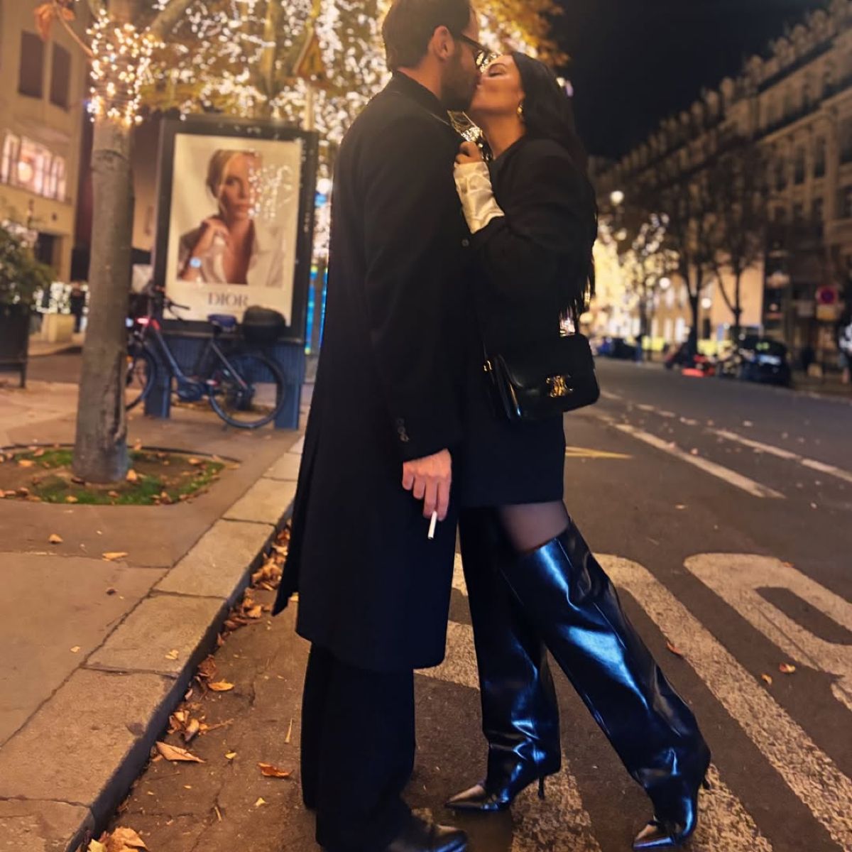 Η Ζενεβιέβ Μαζαρί με τον σύζυγό της στο Παρίσι