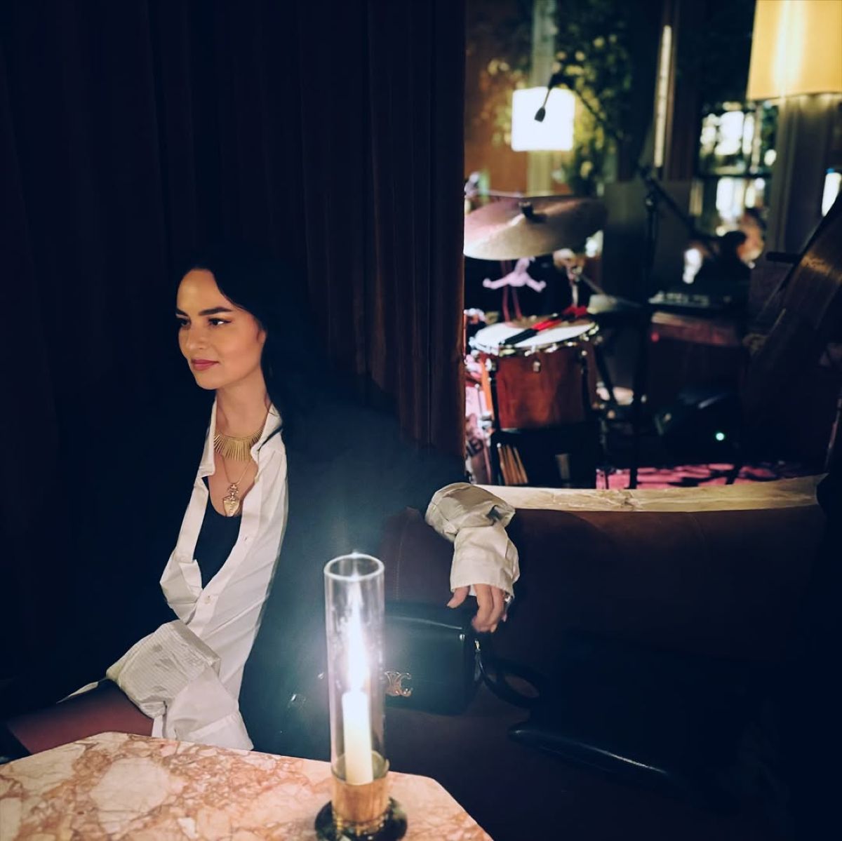 Η Ζενεβιέβ Μαζαρί με τον σύζυγό της στο Παρίσι