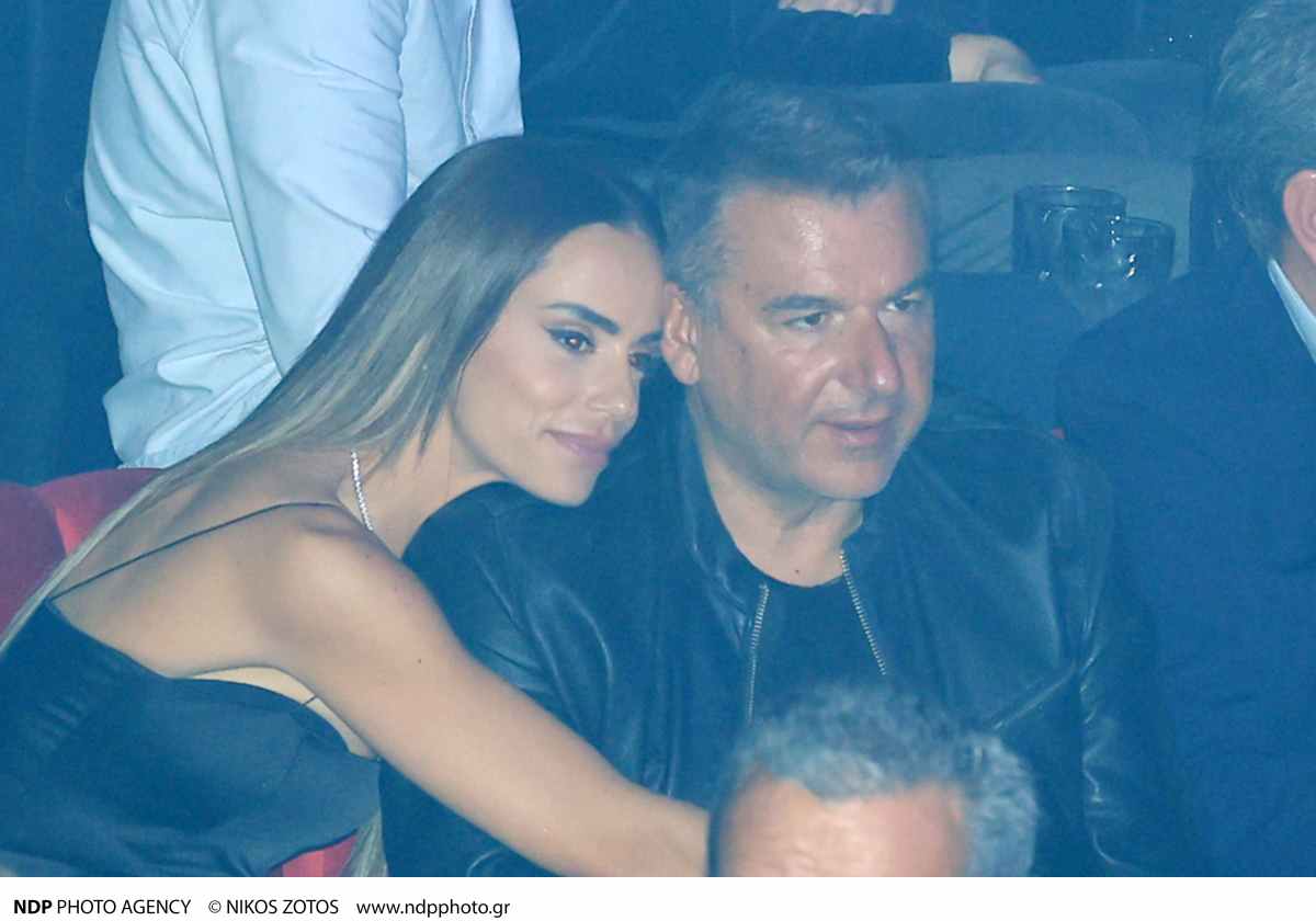 Λιάγκας - Αντωνά: Full in love στα μπουζούκια - Τα τρυφερά ενσταντανέ και η αγκαλιά (Φωτογραφίες)