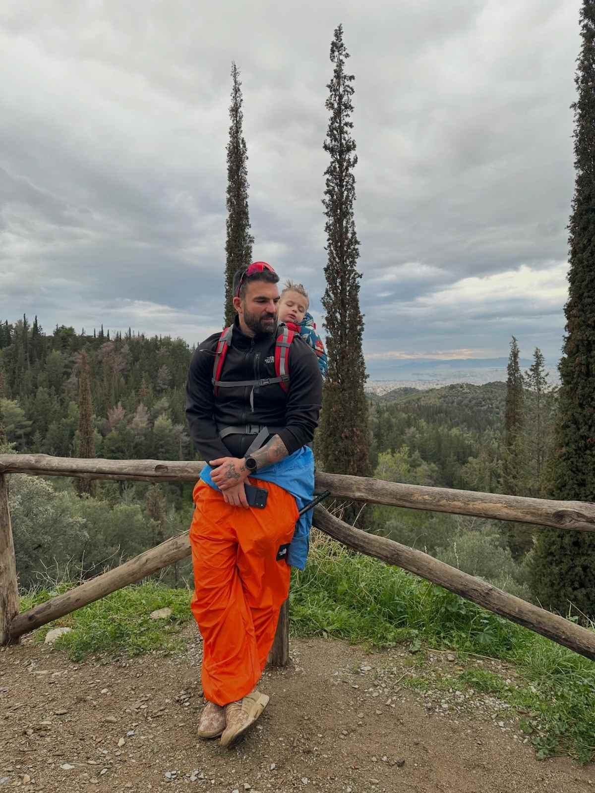 Ο Δημήτρης Αλεξάνδρου με τον γιο του, Πάρη