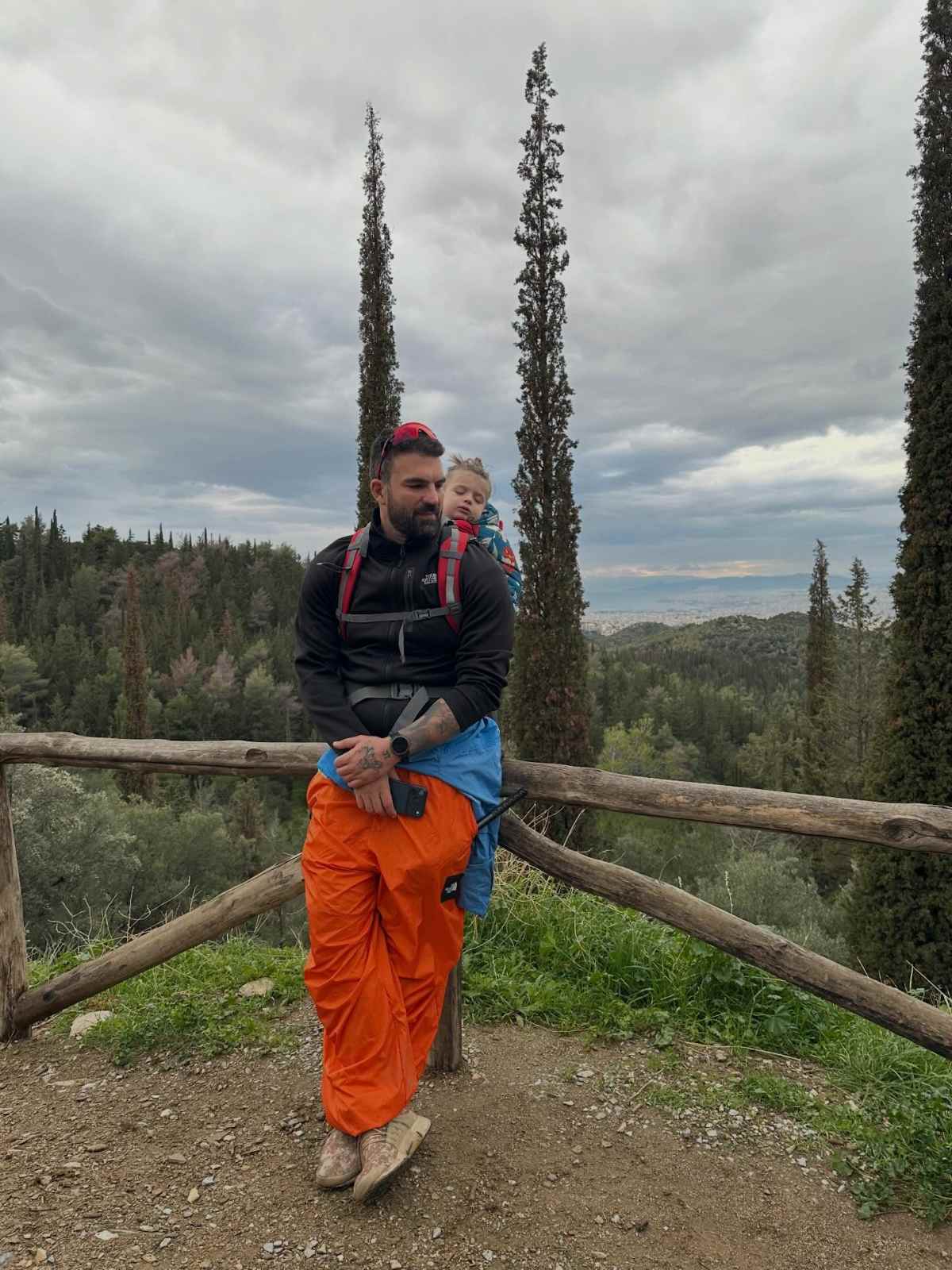 Ο Δημήτρης Αλεξάνδρου με τον γιο του, Πάρη