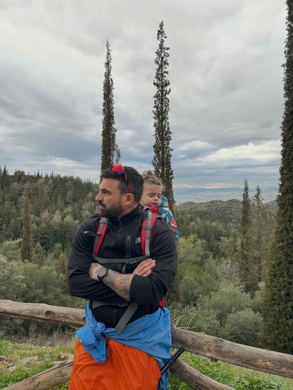 Ο Δημήτρης Αλεξάνδρου με τον γιο του, Πάρη