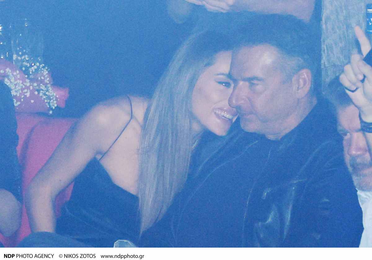 Λιάγκας - Αντωνά: Full in love στα μπουζούκια - Τα τρυφερά ενσταντανέ και η αγκαλιά (Φωτογραφίες)