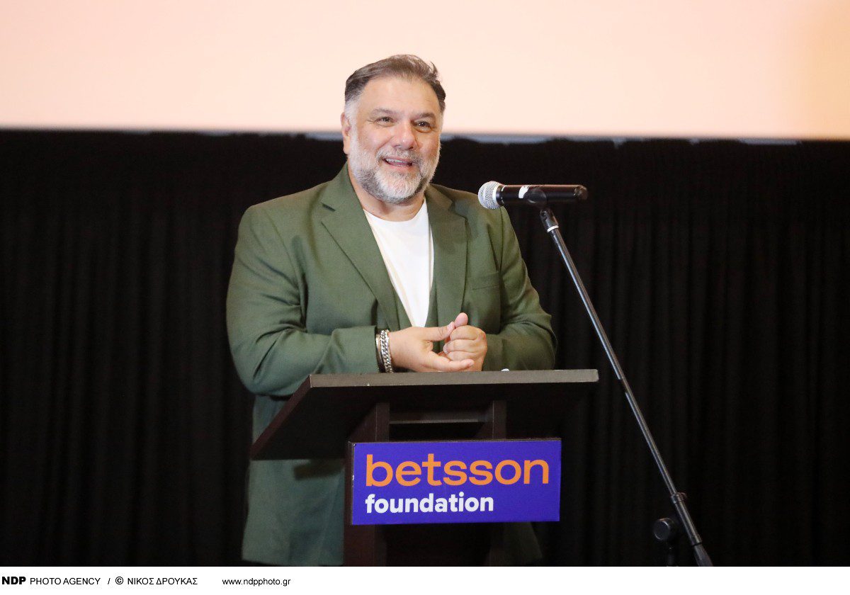 Γρηγόρης Αρναούτογλου