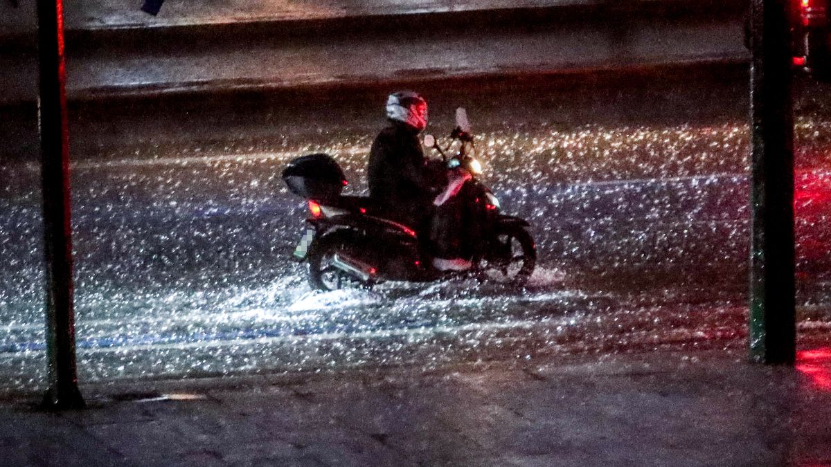 Καταιγίδα Καιρός στην Αθήνα