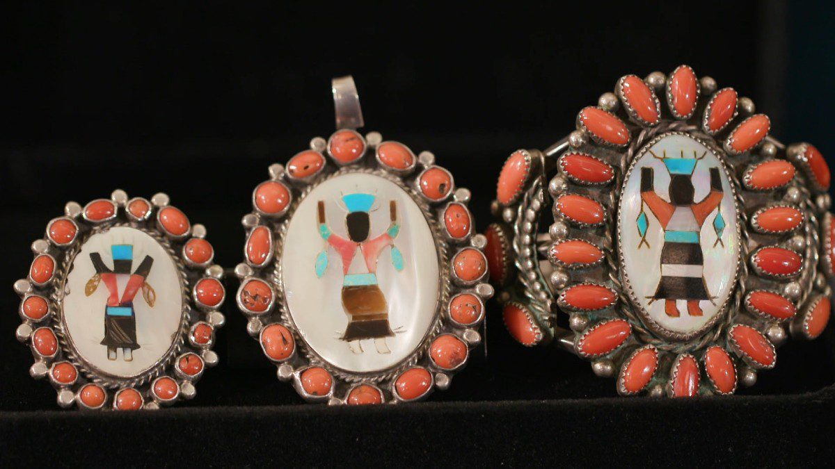 Τα κοσμήματα που πούλησε η Τζούλι Μασίνο