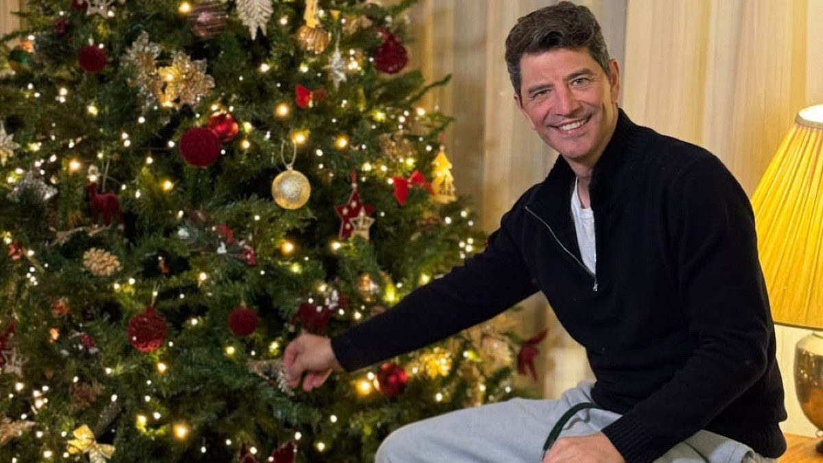 Σάκης Ρουβάς