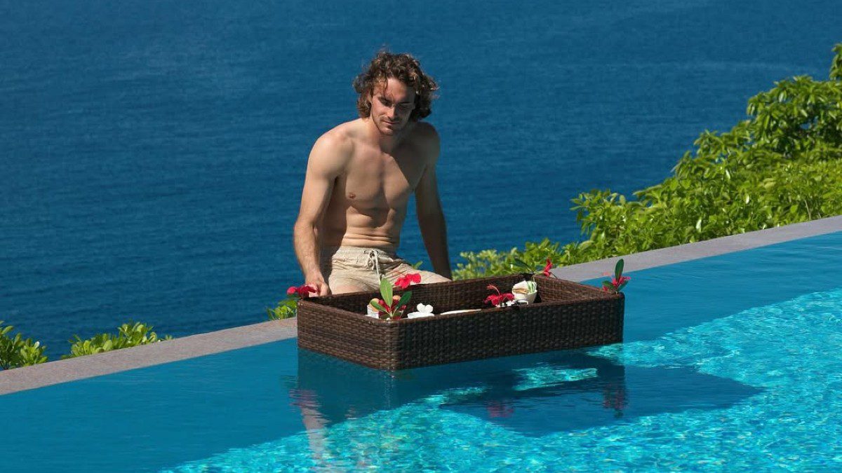 Ο Στέφανος Τσιτσιπάς στην Αφρική