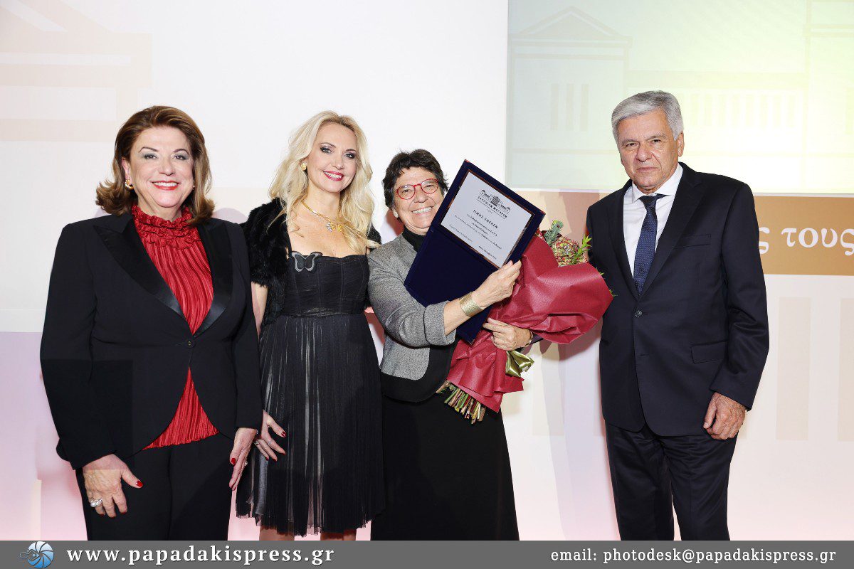 Κατερίνα Πετρίτση (Μέλος Δ.Σ. Ε.Ο.Κ. Ζαππείου), Μαριάνθη Καφετζή, Μαρία Ευθυμίου, Γιώργος Παπαναστασίου (Πρόεδρος Ζαππείου)