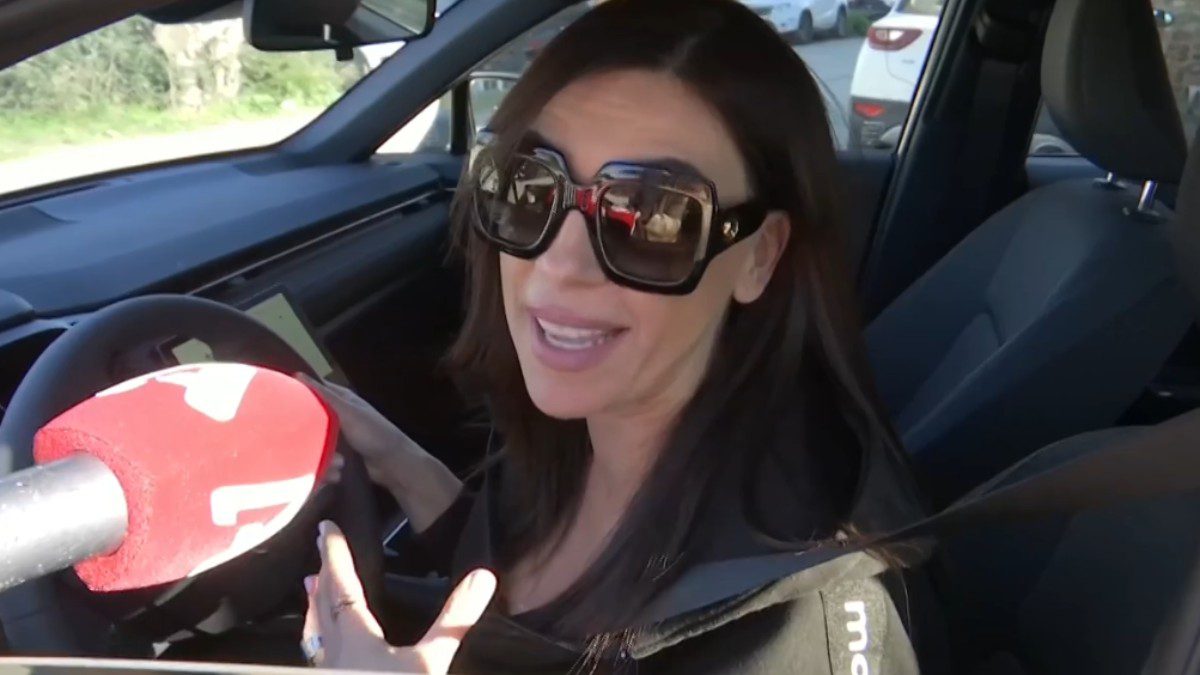 Άννα Λιβαθυνού