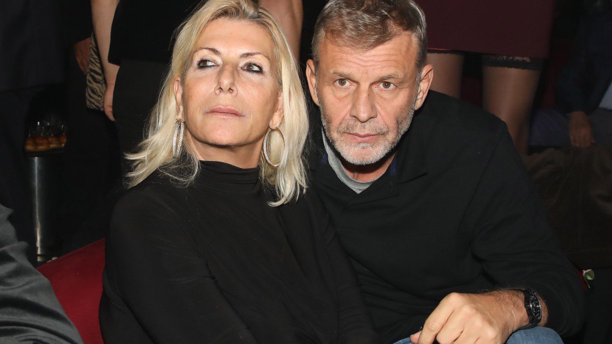 Ο Απόστολος Γκλέτσος και η Ιζαβέλλα Αρβανίτη σε έξοδό τους