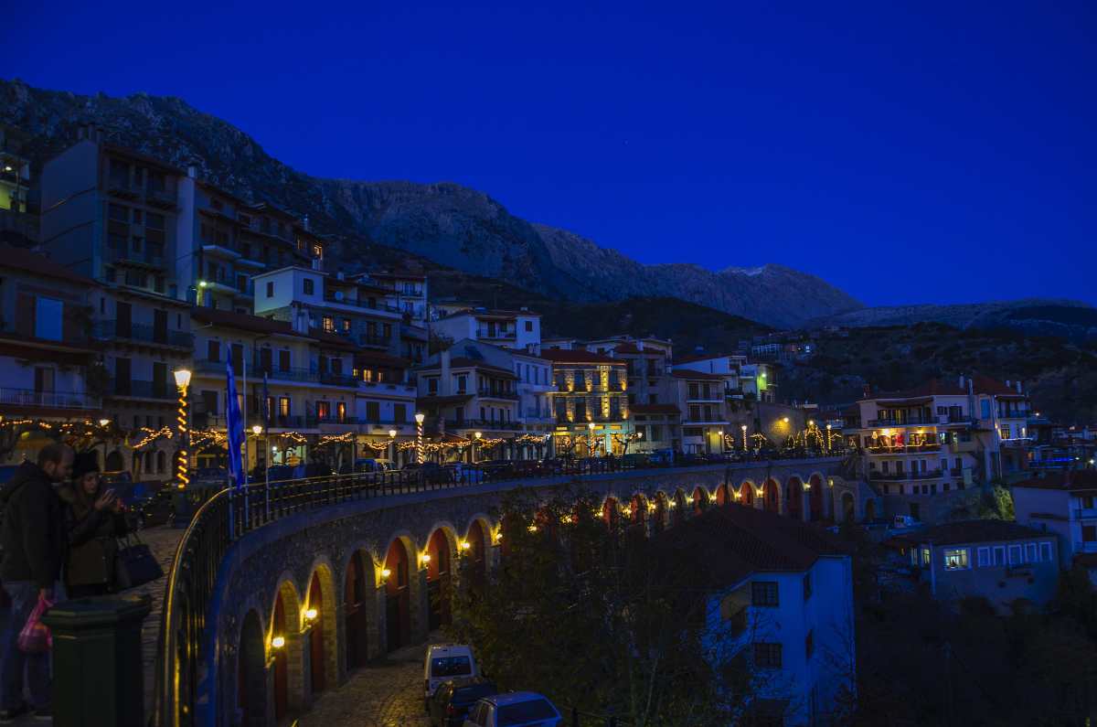 γιορτινή αράχωβα