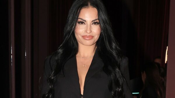 Η Δήμητρα Αλεξανδράκη σε έξοδό της