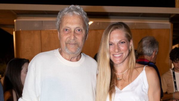 Αλμπέρτο Εσκενάζη, Σάρα Εσκενάζη