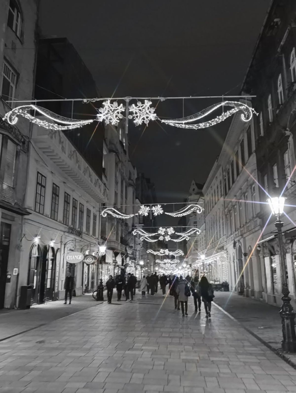 Η Κλέλια Ανδριολάτου και ο Χριστόφορος Παπακαλιάτης backstage Maestro