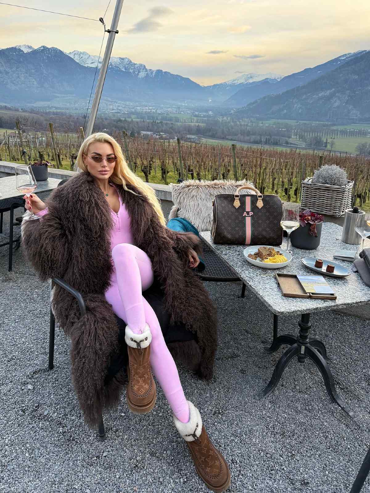 Παναγιώταρου